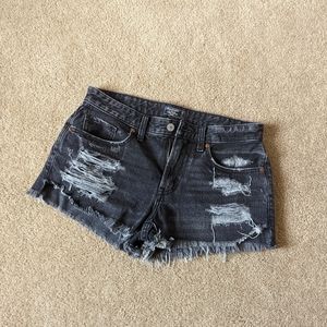 NWT Black low rise denim shorts from Abercrombie in size 25/0
